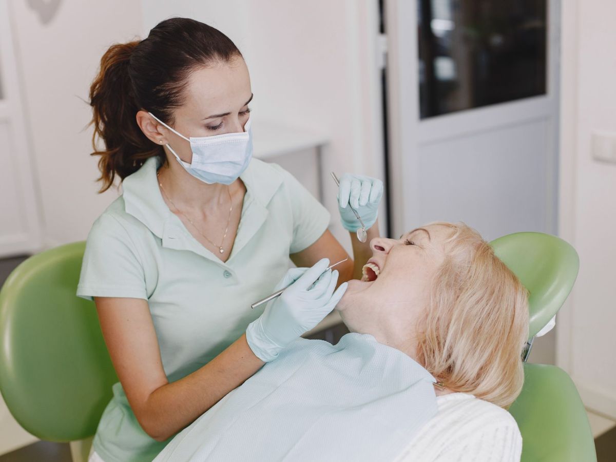 MENOPAUSE, TOOTH DECAY & GUM&nbsp;DISEASE